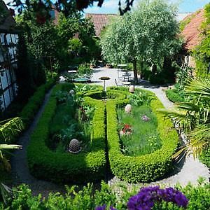 Gardens & Apotekarns B&B Simrishamn Dış mekan fotoğraf
